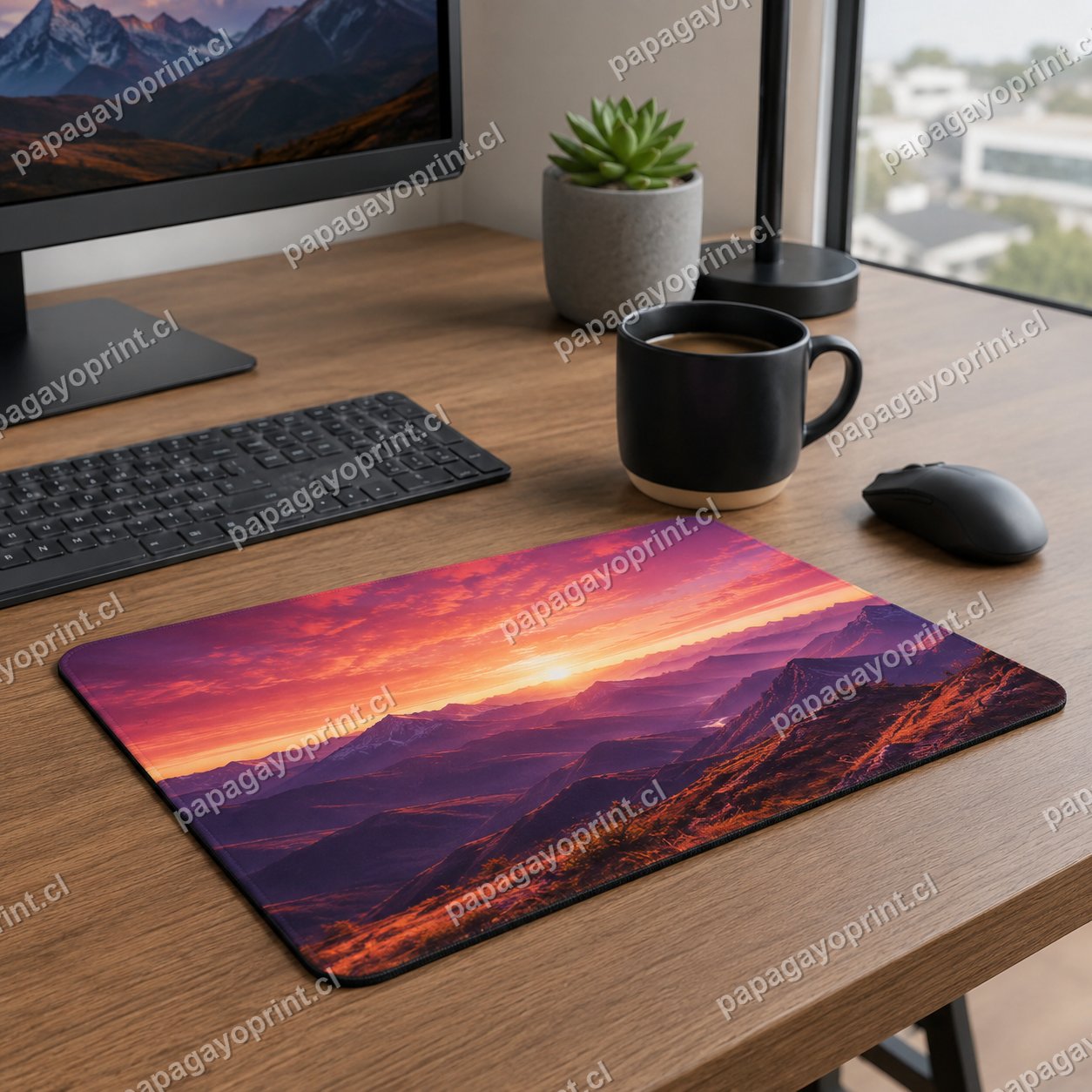 Mouse pad personalizado sublimado con diseño a color en escritorio home office
